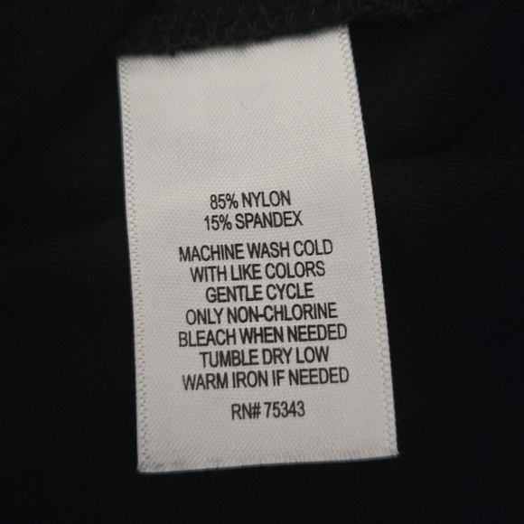 ADRIENNE VITTADINI Black Pleated Skater Style Flared A-line Skirt Size Small - Picture 7 of 7